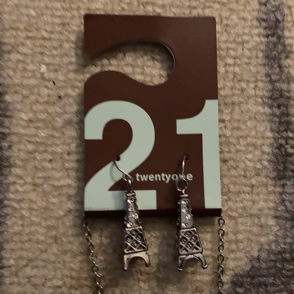 Forever 21 Eiffel Tower rhinestone necklace - Picture 2 of 5